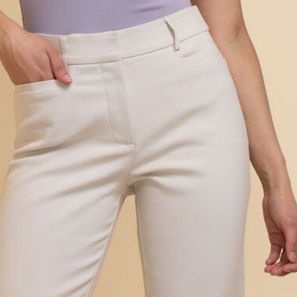 Ricki's Straight Cropped Pant